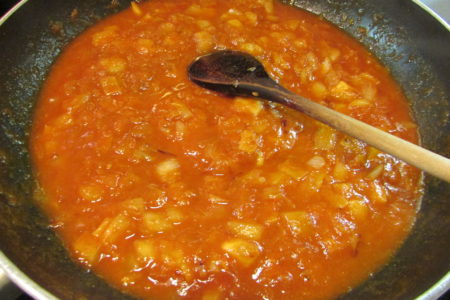 Boulettes en sauce tomatée